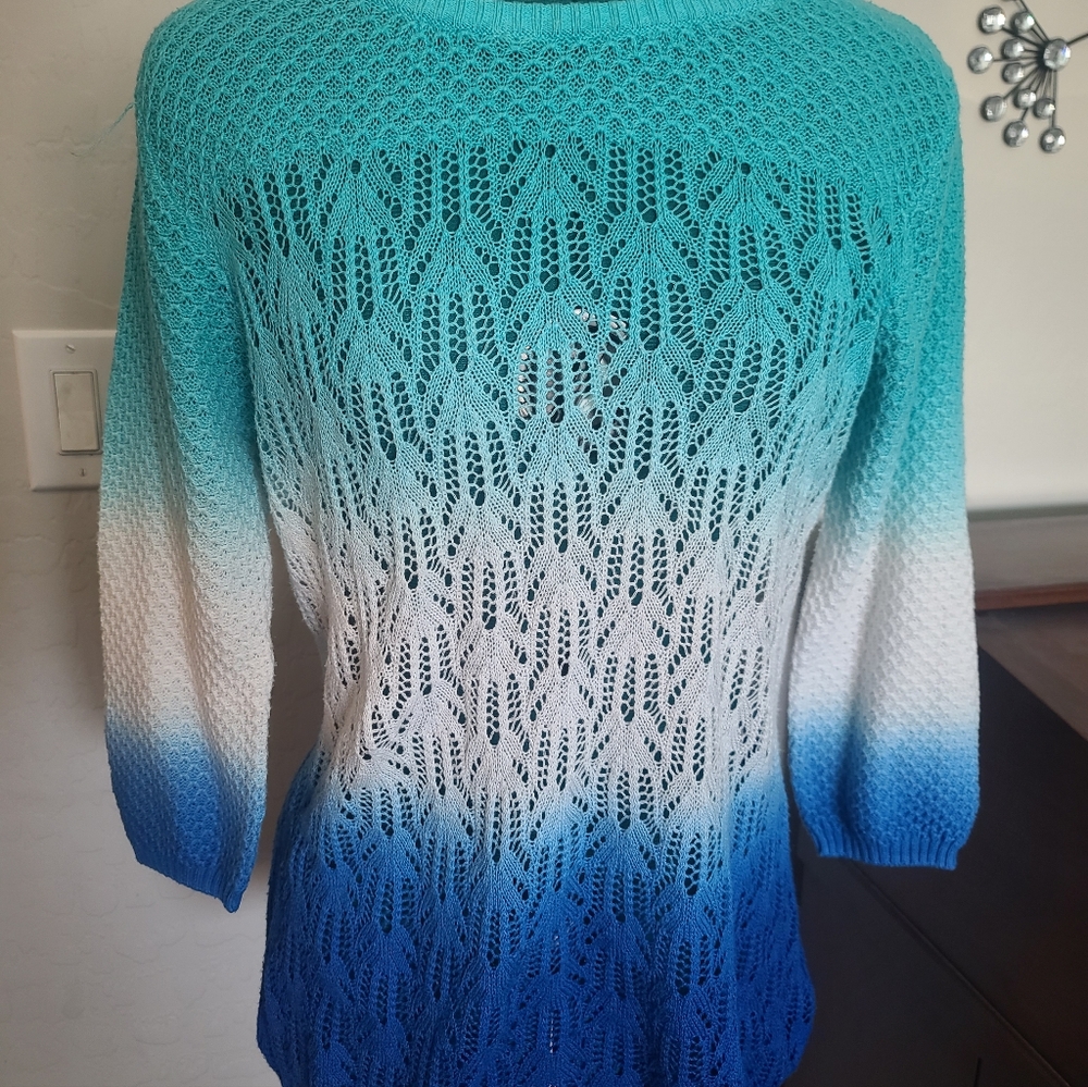 Willi Smith Ombre Turquoise Knit Top